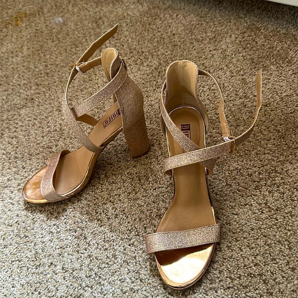 Rose gold sparkly heals